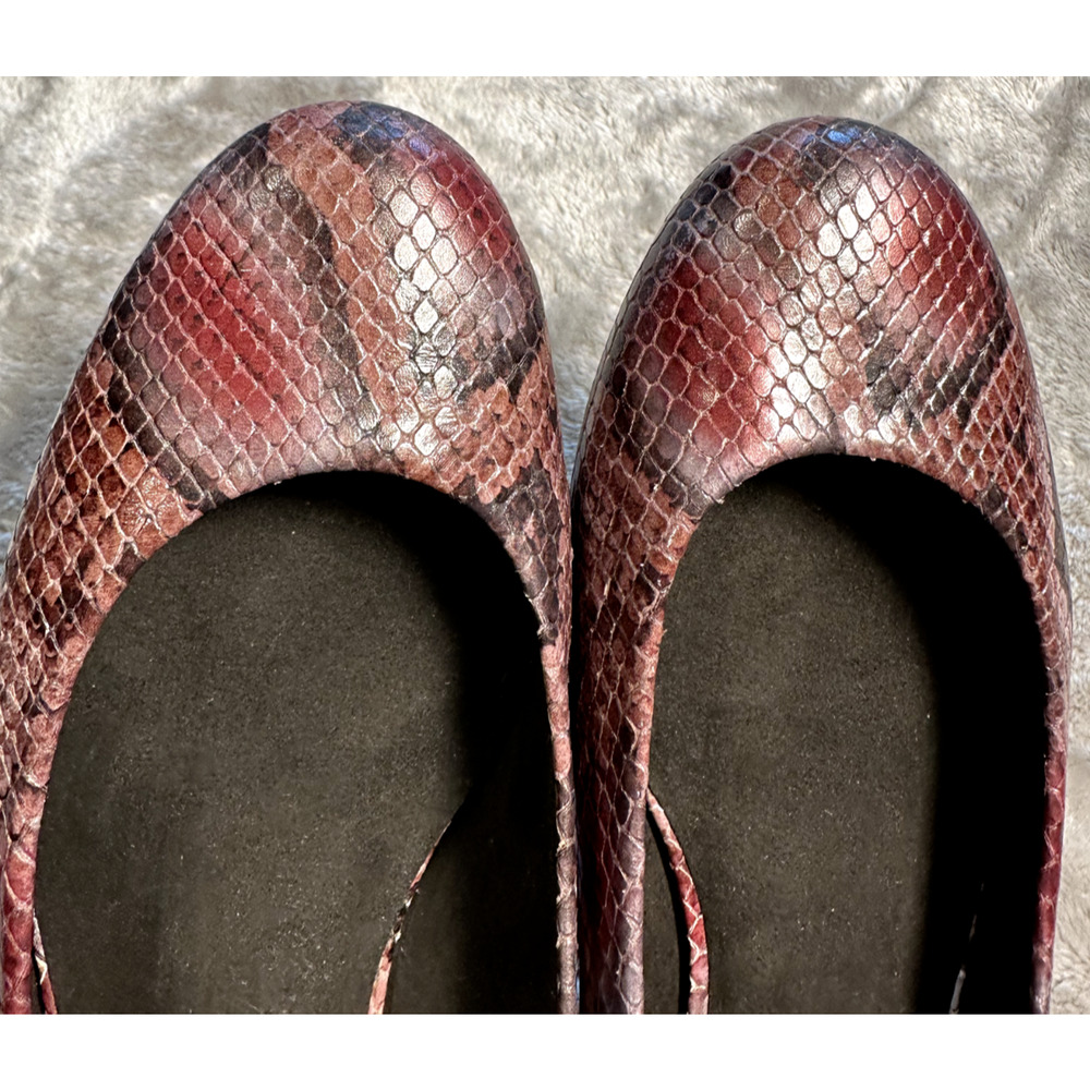 Stuart Weitzman Red Gray Snake Print Leather Slip… - image 6